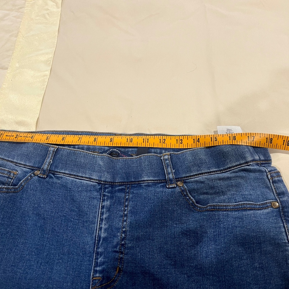 Isaac Mizrahi  Petite Indigo Pull On Straight Jeans Strai Medium Indigo